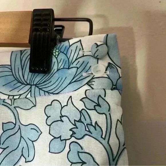 The Vampire's Wife Size 8 High Waist Floral Print Linen Blend Shorts NWT - Picture 12 of 15